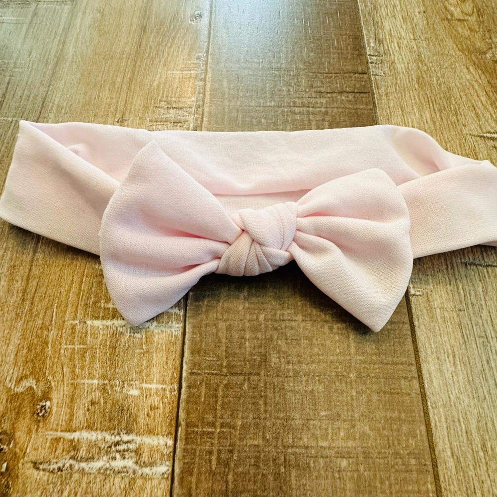 Light pink baby headband.‎ One size - Picture 2 of 3